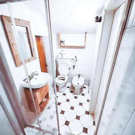 Roof Terrace House *