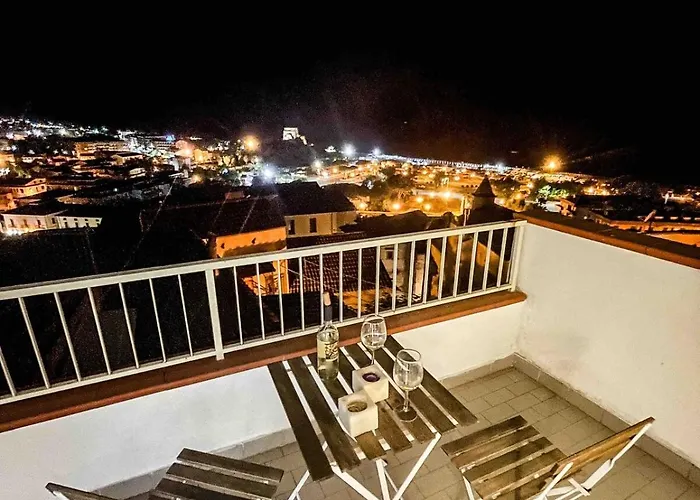 בית נופש Roof Terrace House סקליאה